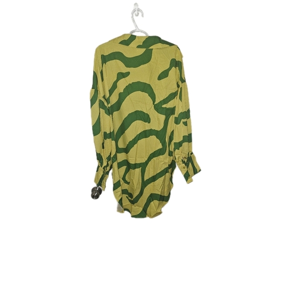 WoWo Print Button-front PlusSize Tunic Top - Picture 3 of 4